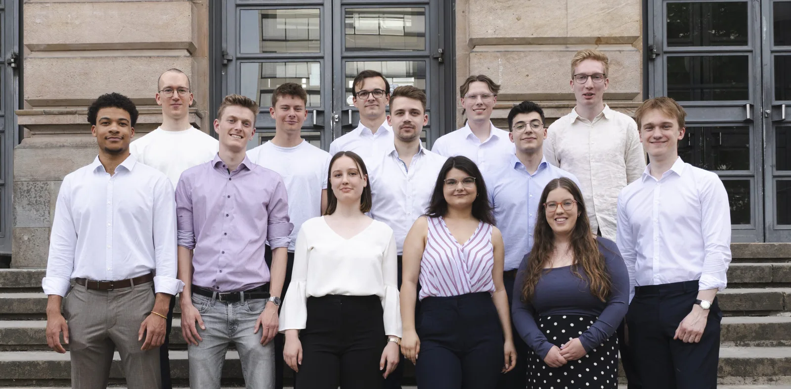 Das Consult One Team vor der TU Braunschweig
